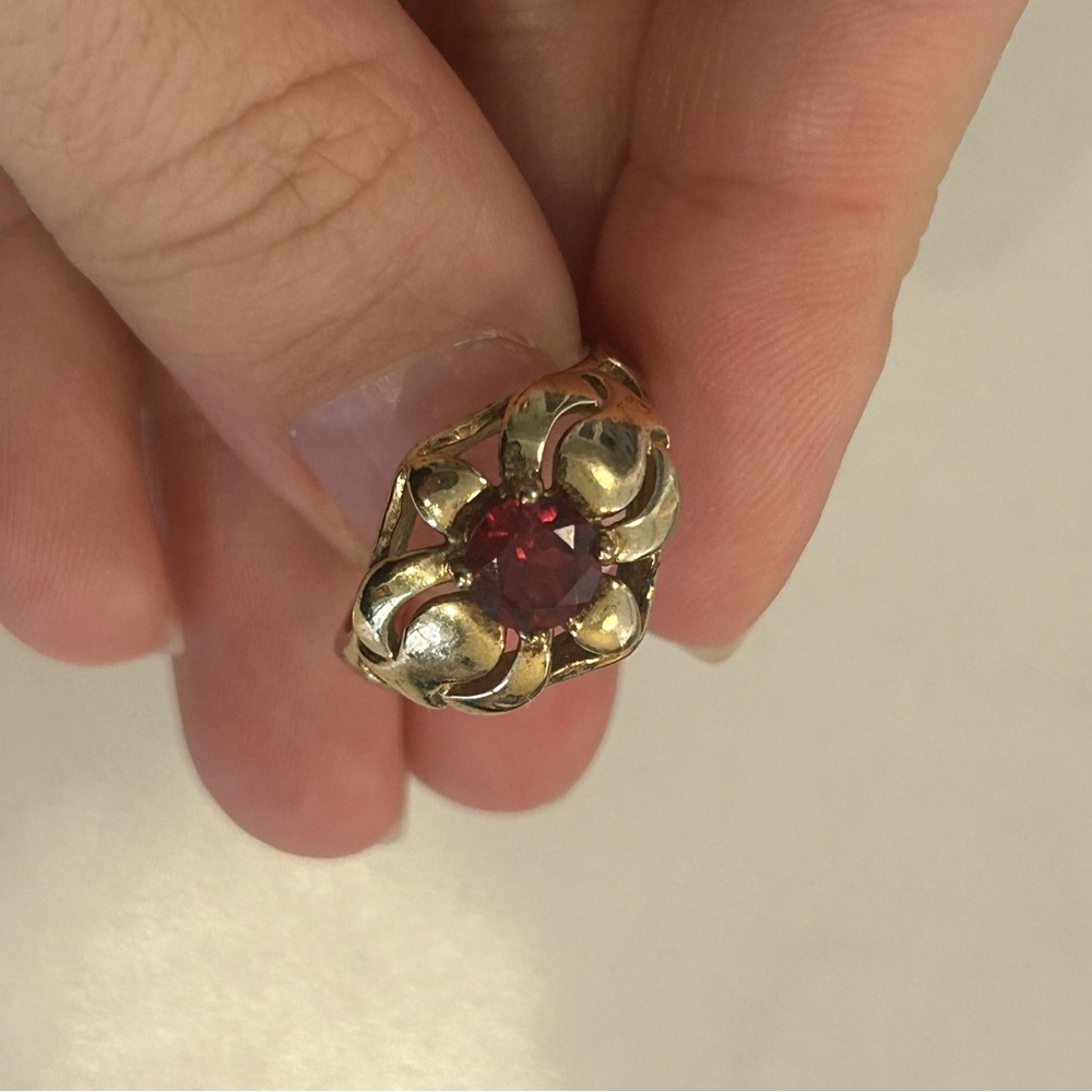 Rhodolite ring